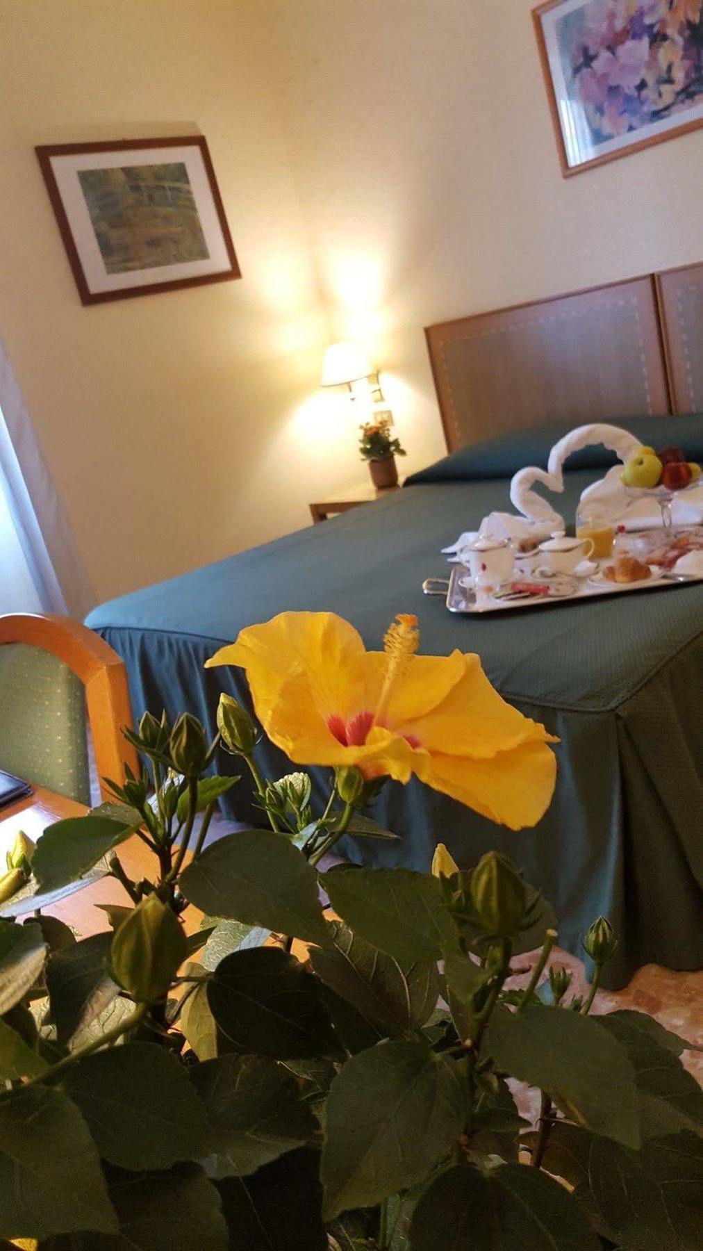 Nuovo Albergo Chieti Exteriör bild